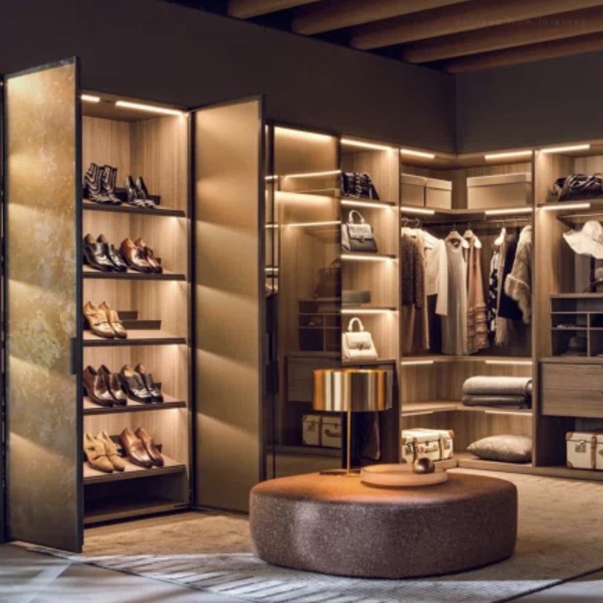 Custom Walk-in Closets